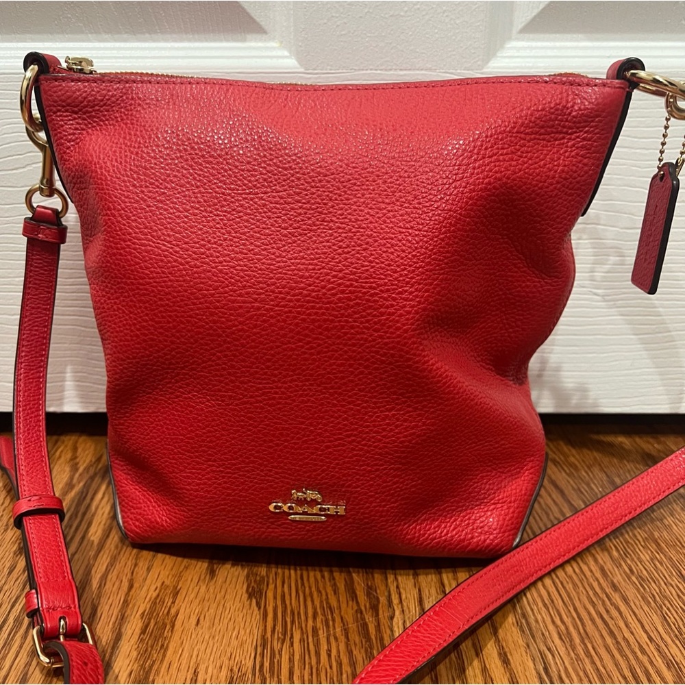 Coach red pebbled leather bag - Picture 2 of 16